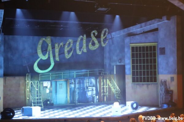 Grease Première